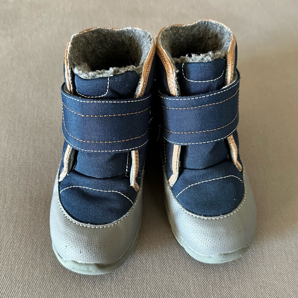 Kids Insulated Gray and Navy Blue Boots See Kai Run 11 toddlers. UEC with box - Picture 5 of 9